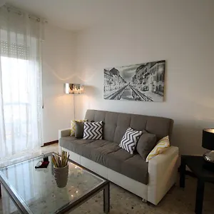 Apartamento House Navigli, Milán