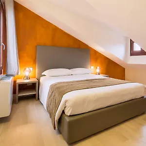  Appartement Charming Palace Corte Del Teatro Italië