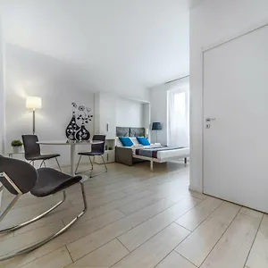 https://style-suite-milan.italymilanhotels.net